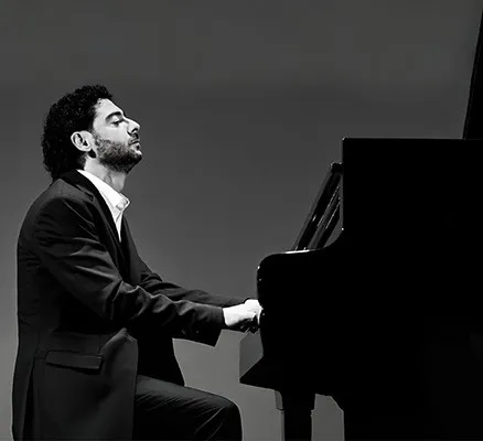 Artur Zakiyan Solo Piano
